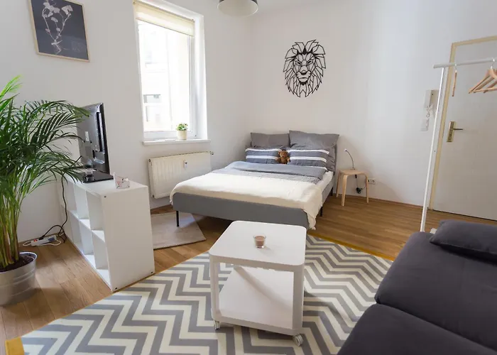 Fullhouse - Halle - T28 - Lion *