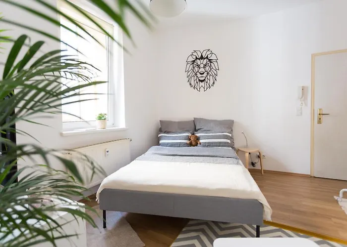 Fullhouse - Halle - T28 - Lion *